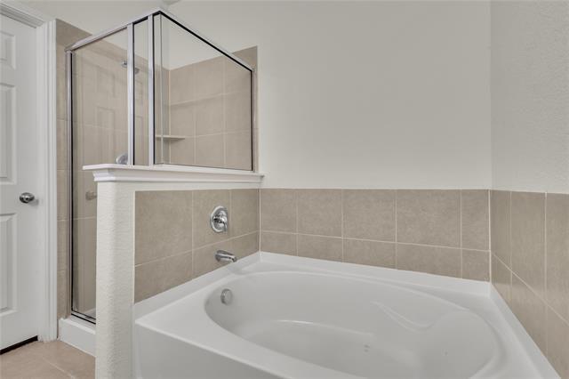 Building Photo - 8028 Larch Ln