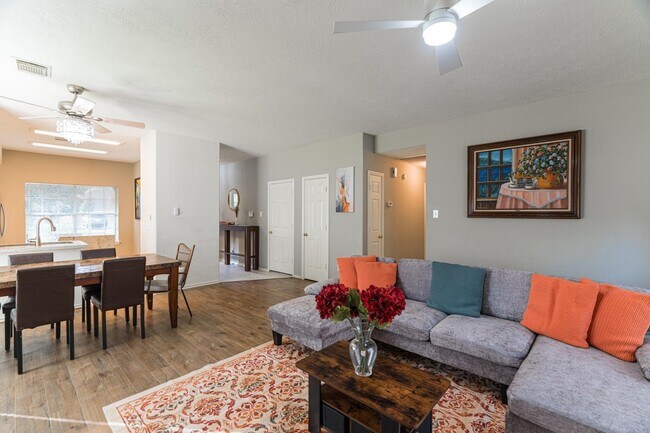 Building Photo - 46 S Wynnoak Cir