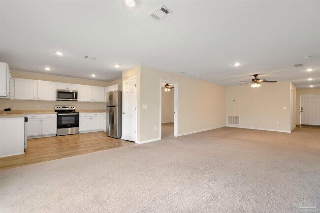 Building Photo - 8724 Schooner Ln