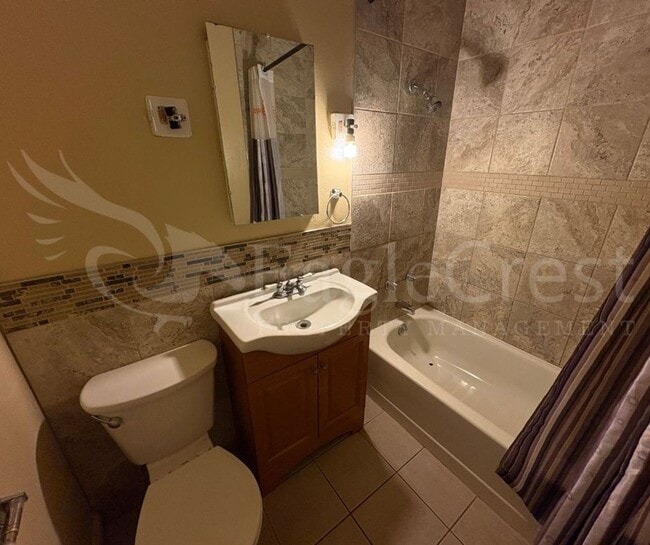 Building Photo - Three Bedroom, Two Bathroom House Located ...