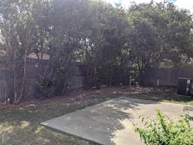 Building Photo - 7216 Park Creek Cir W