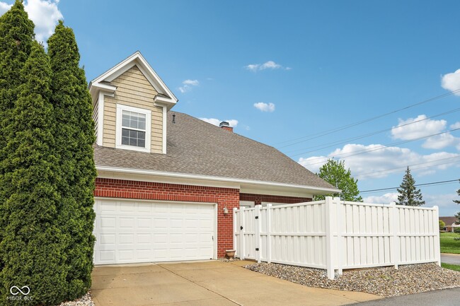 Building Photo - 15557 Bowie Dr