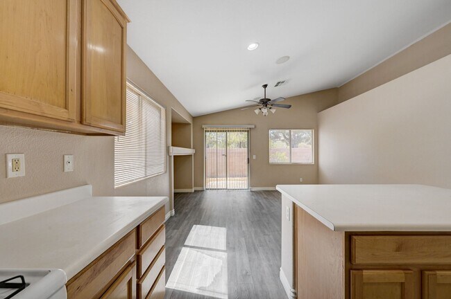 Building Photo - Single Family Home in N Las Vegas Aliante Area