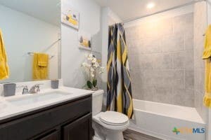 Building Photo - 141 Hugh Dr