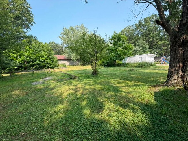 Building Photo - Room to Settle In with our SPACIOUS 3-Bedroom Wickliffe Home!