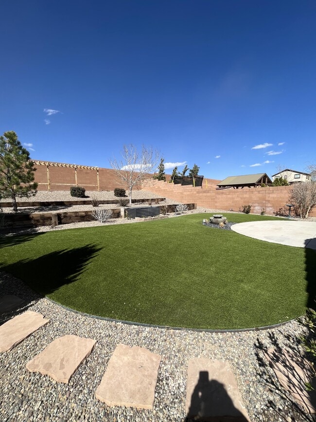 Building Photo - 4011 Sierra Alta Ave NE
