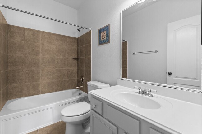 Building Photo - 7 Fraiser Fir Pl