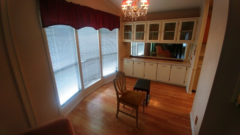 Building Photo - 5935 Camelot Dr N