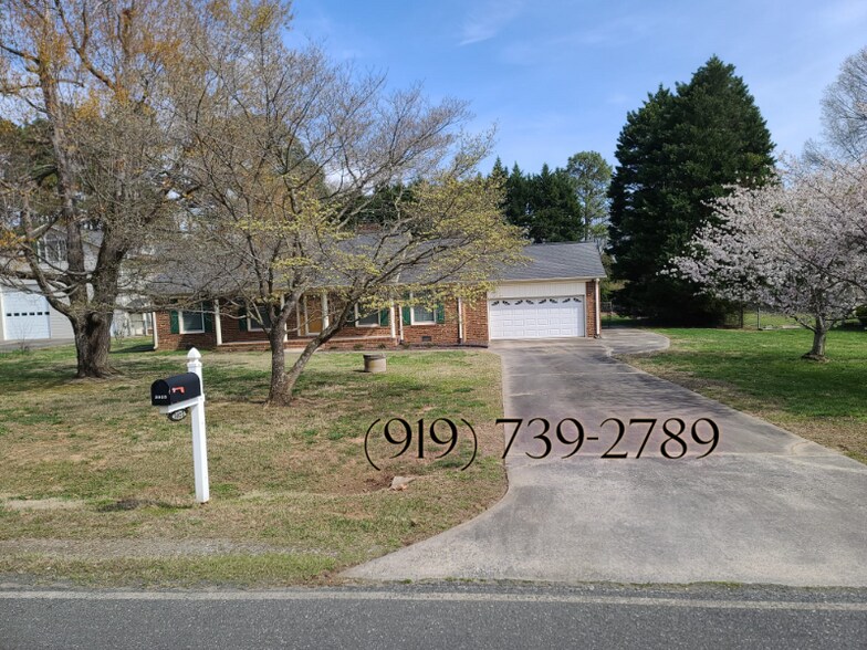 Building Photo - 3023 Huffines Dr