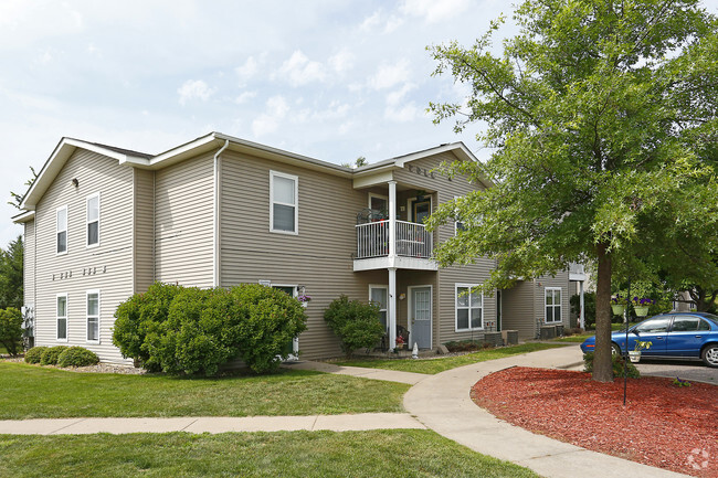 Primary Photo - Red Cedar Estates