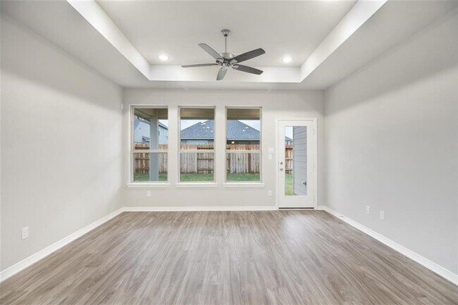 Building Photo - 828 Laguna Grn Ln