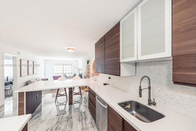 Building Photo - 251 Galen Dr