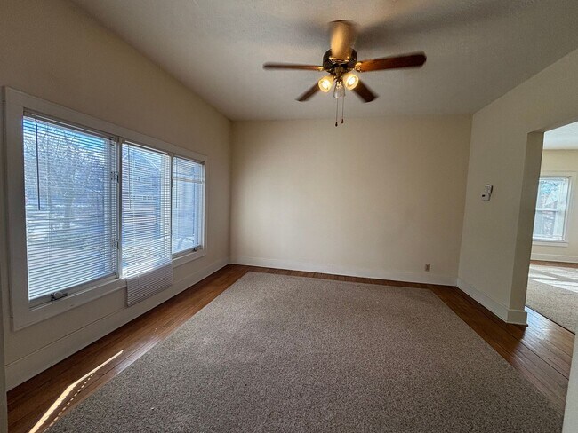 Building Photo - 1741 Middlehurst Rd