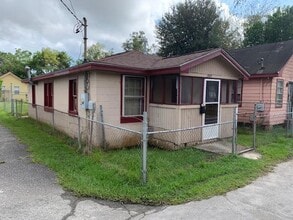 Building Photo - 1969 Beech Ave