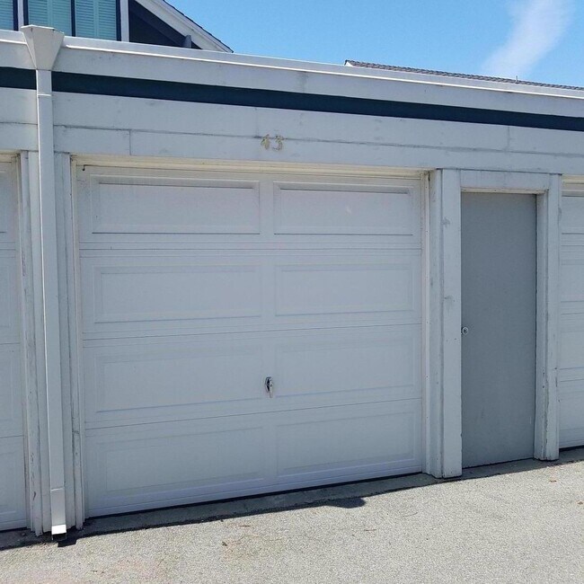 Building Photo - 1243 Moonsail Ln