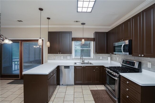 Building Photo - 2104 Jockey Hollow Dr NW