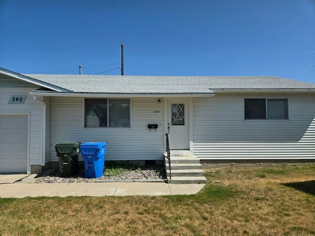 Primary Photo - 340 W Cedar St