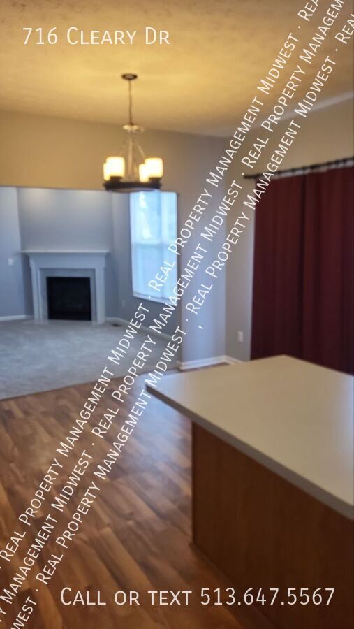 Building Photo - 716 Cleary Dr