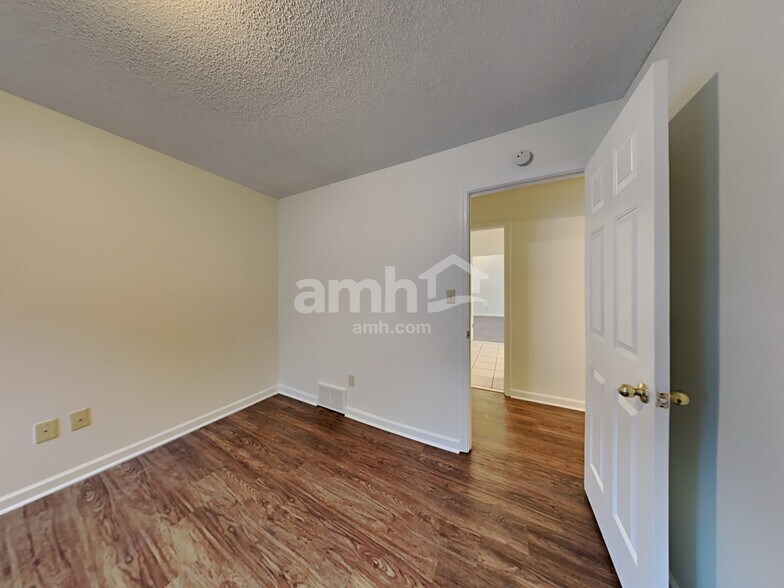 Building Photo - 1114 Green Fern Cv