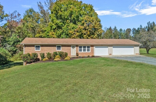 Building Photo - 540 Hoover Rd