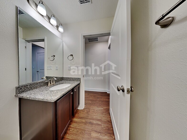 Building Photo - 3029 Eagle Blf Wy