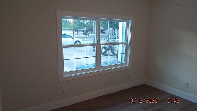 Building Photo - 511 Edalyn St