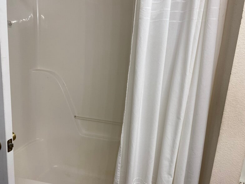 Building Photo - 61 Meadow Ridge Loop