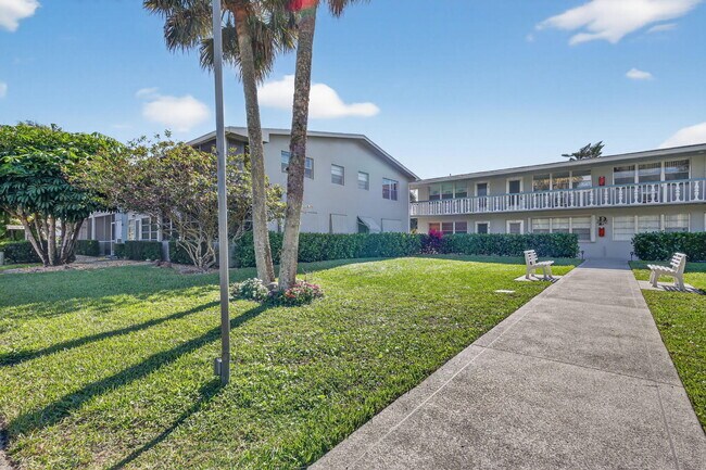 Building Photo - 378 Sheffield P