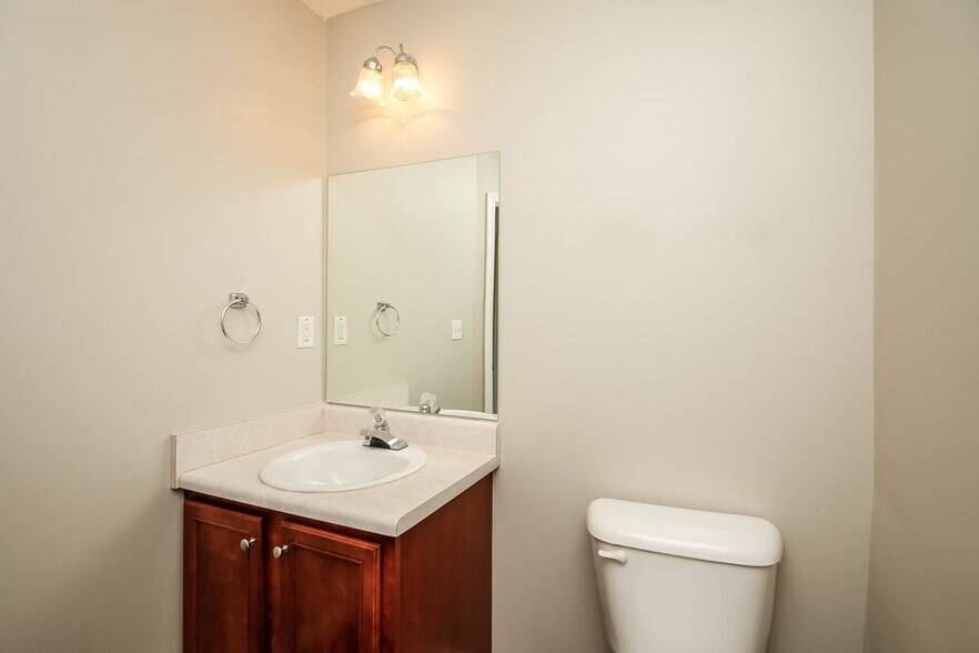 Building Photo - 3711 Monticello St