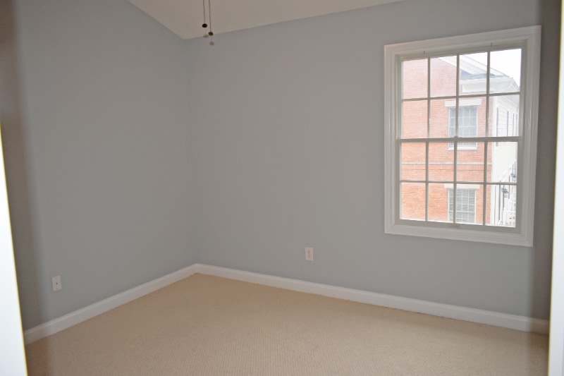 Building Photo - 2044 Broughton St
