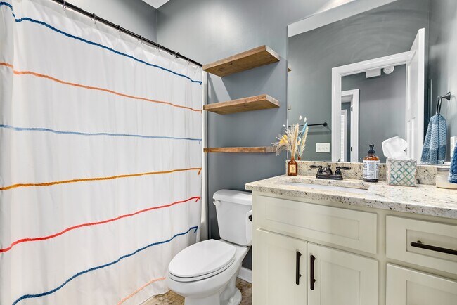 Building Photo - 103 Allisha Ct