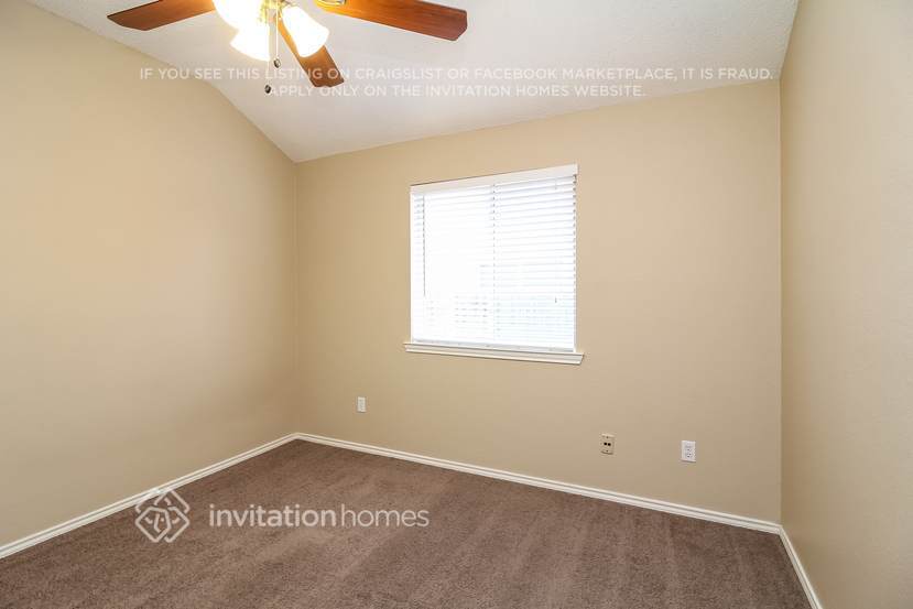 Building Photo - 2076 Rushmore Ct