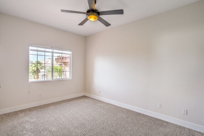 Building Photo - Luxury 5-Bedroom Home in Guard-Gated Community with 3-Car Garage