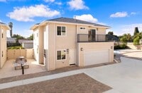 Building Photo - 648 W Grand Ave