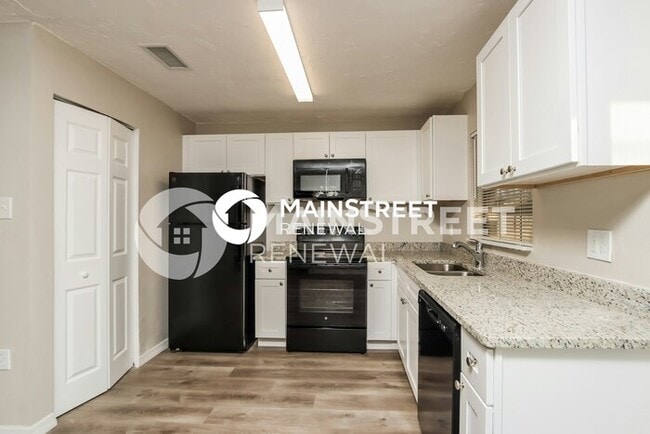 Building Photo - 674 Altamira St NW