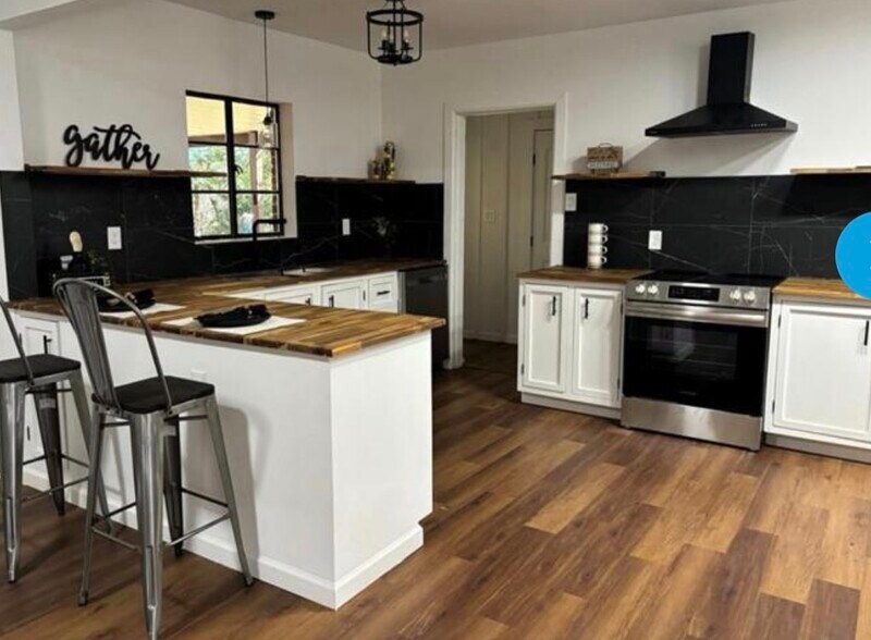 Building Photo - 265 Thrift St