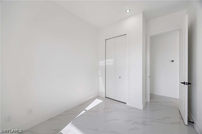 Building Photo - 1051 Marine Ave S