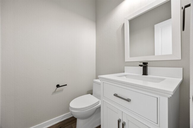 Building Photo - 8451 Berry Brush Ln