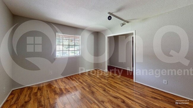 Building Photo - 3105 Conejos Dr