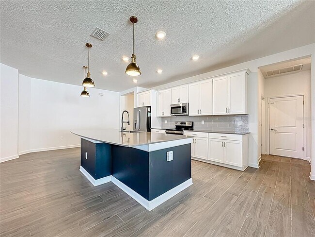 Building Photo - 5803 Stephens Rd