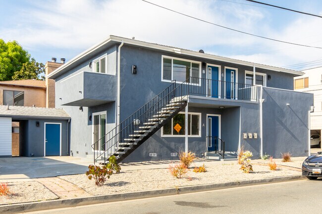 Building Photo - 3872 Bentley Ave