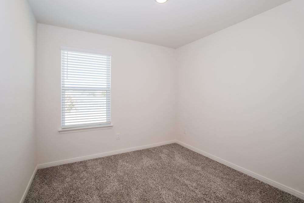 Building Photo - 204 Marsh Ln