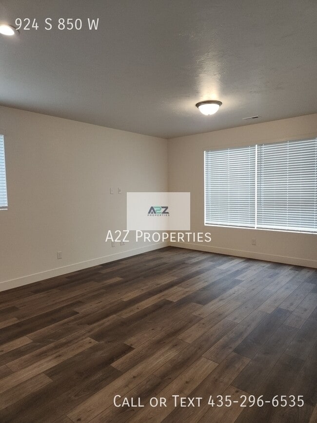 Building Photo - 924 S 850 W