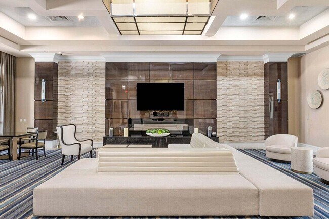 Building Photo - 16631 Chesapeake Bay Ct