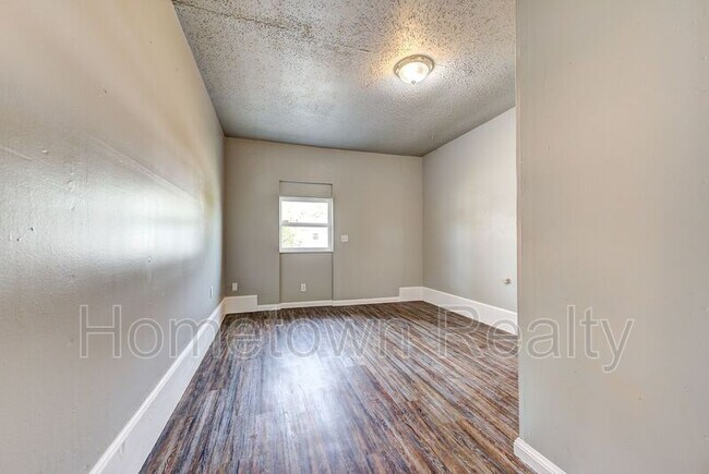 Building Photo - 1308 Mcdonald Dr