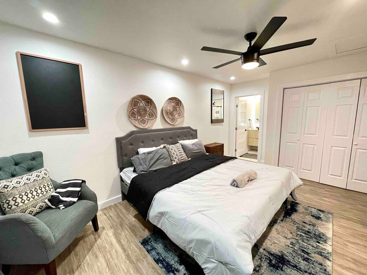 Building Photo - 607 Blueberry Hill