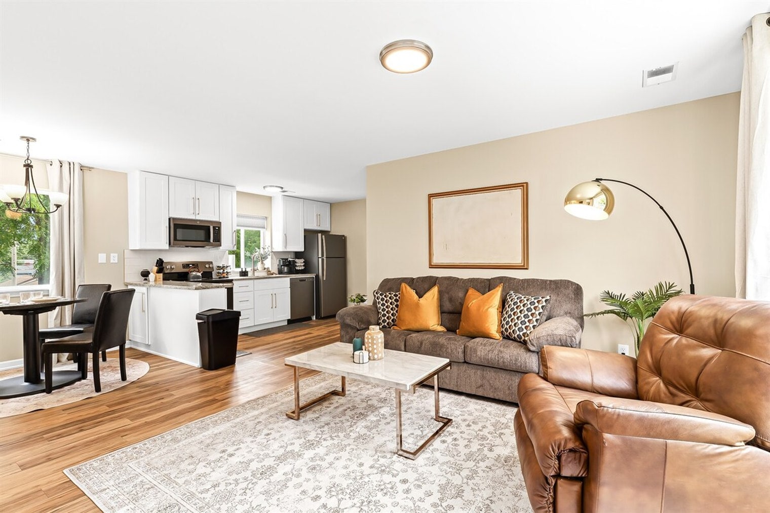 Building Photo - 18423 Sharon Ln