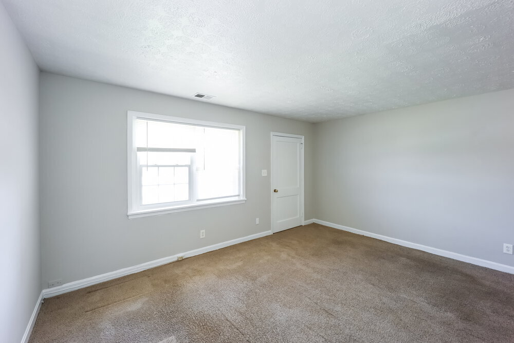 Building Photo - 5299 Sharon St