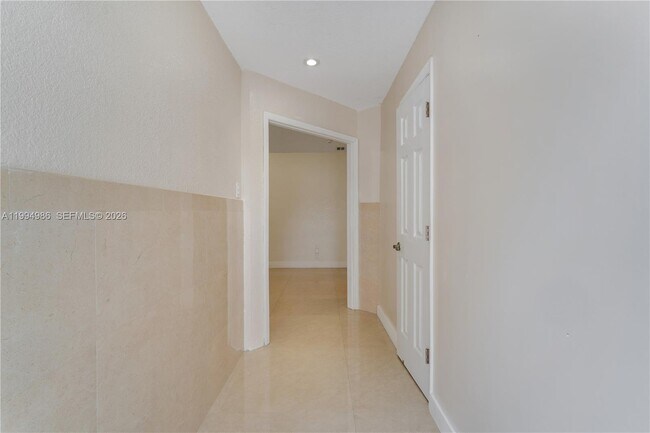 Building Photo - 15250 SW 154th Terrace