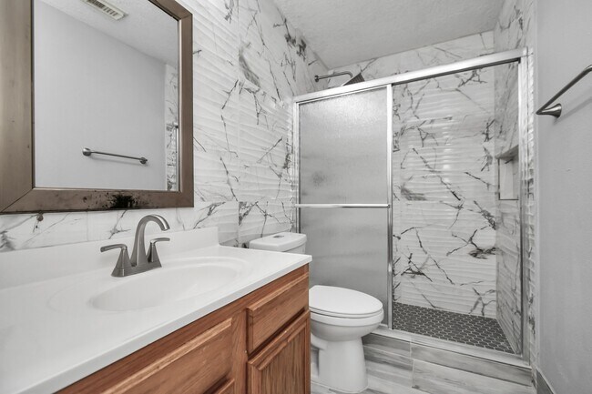 Building Photo - 2707 Blue Mist Dr